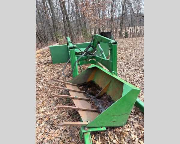 auction image